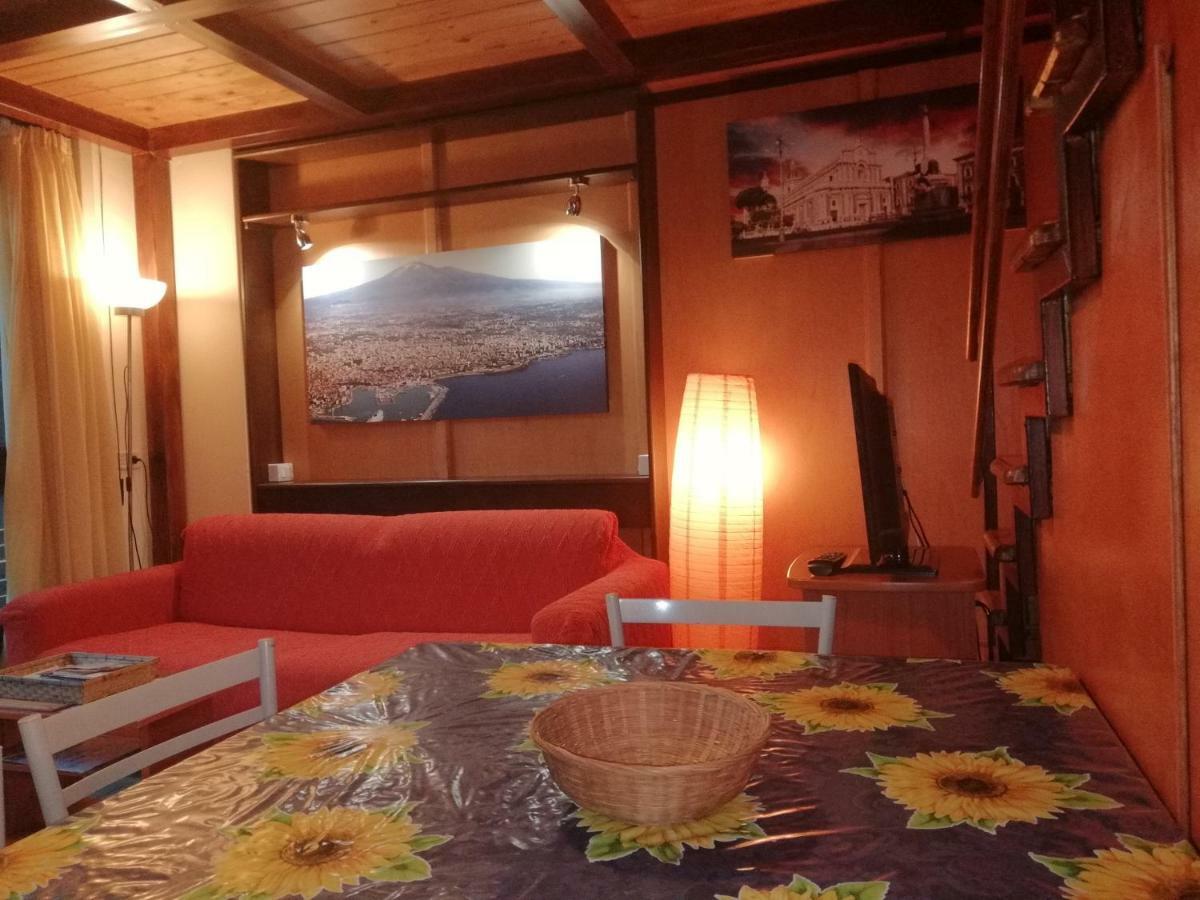 Casa Etna-Mare Appartement Santa Venerina Buitenkant foto